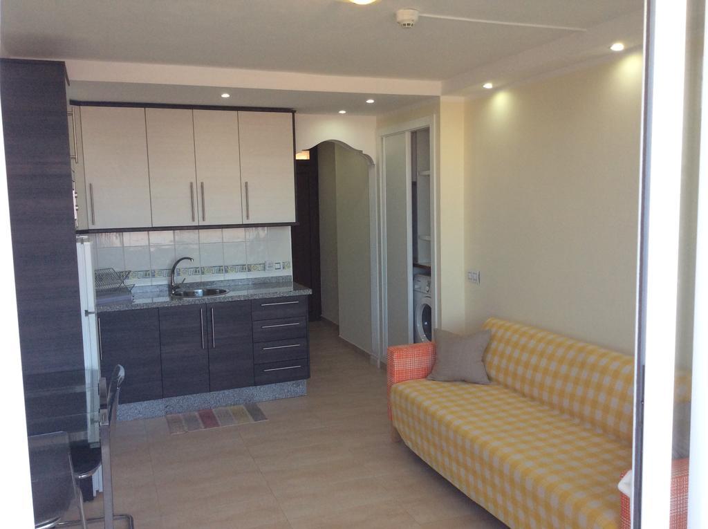 Apartment With Terrace In Playa De Las Americas Exterior photo