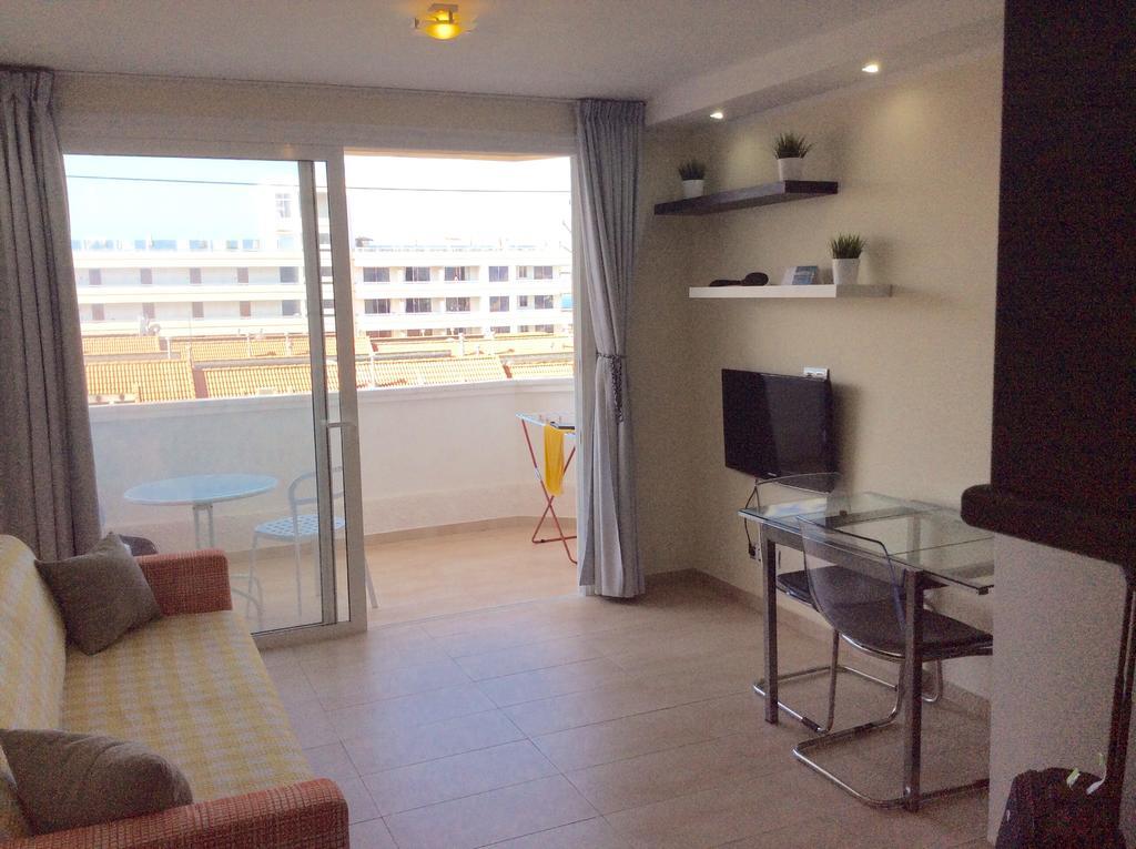Apartment With Terrace In Playa De Las Americas Exterior photo