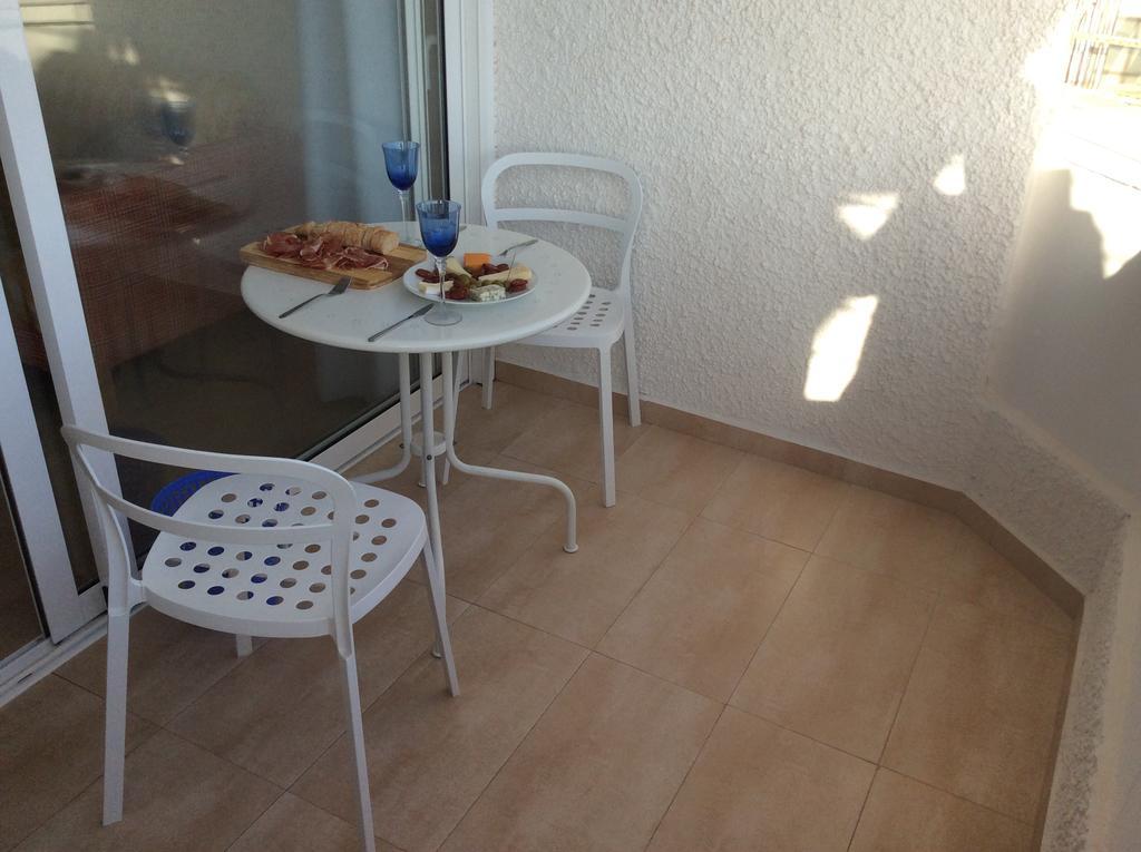 Apartment With Terrace In Playa De Las Americas Exterior photo